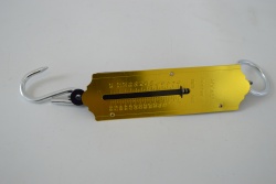 ПУЛСОКСИМЕТЪР уред за измерване на кислородната сатурация и пулса 6х4 см. 