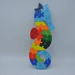 дървена играчка, логика- кутия с чук в естествен цвят 14х11х10 см. 93-646
