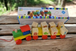 дървена играчка, дъска с цифри и английски букви 21х14 см. 92-769