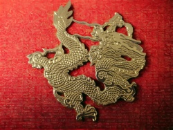 сувенир дракон метален 7х6,5 см.