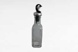 ИЗДЕЛИЕ от стъкло, бутилка за оливерник 20 см. с метална тапа 8611-3 