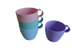 домашна потреба, чаши, цветни 4 бр. 8х7 см. с дръжка, подходяща за кафе, пластмаса ML157
