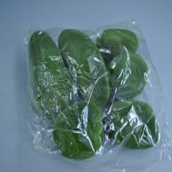 изкуствен зелен мъх, подходящ за използване в цветарството и др. (15 кг. в кашон)(цената е за 1кг)