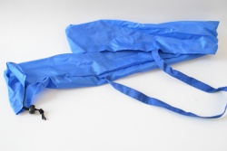 ПЛАЖЕН чадър 90 см. синьо/жълт, текстилен калъф, тръба 22/25 UV. (12 броя в кашон )
