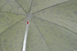 плажен чадър 100 см. едноцветен с въздоховод, текстилен калъф, тръба 22/25 UV. с чупещо рамо (6 бр. в кашон 6 разцветки)