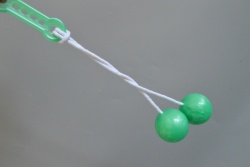 детска играчка от пластмаса Fidget Loop ярка 18х7,5х6,5 см. в плик