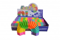 ДЕТСКА играчка от пластмаса 4 въртящи се окръжности в плик, различни цветове 6,6х6,6 см.