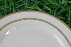 домашна потреба, меламинова чиния, бяла, порционна 25 см. CK 10210