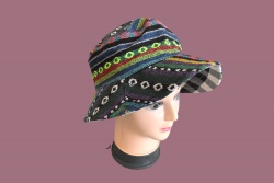 сувенир, шапка- идиотка, текстил, ръчно изработена от естествени материали