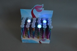 сувенир, вятърен чан 11 цветни делфина и 6 пръчици 11 топчета 70 см. в кутия (R1)