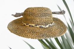 лятна шапка, реална материя, дамска 57 размер с регулатор 5