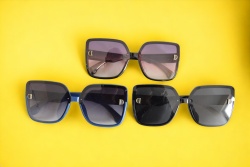 слънчеви очила, модел 2024 3 разцветки 34045 (20 бр. в кутия, еднакви)
