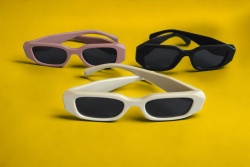 слънчеви очила, детски 3 разцветки 1658 (24 бр. в кутия, повечето черни)