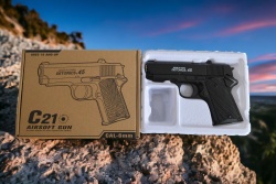 метален пистолет в кутия C21 17x16 см.
