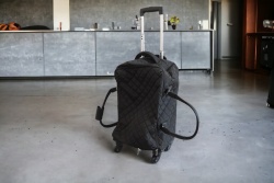 чанта, тип сак на колела 55х35х33 см. луксозен, текстил (2 бр. в кашон)(R3)